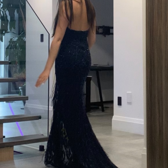 Unique Dress - Picture 3 of 3